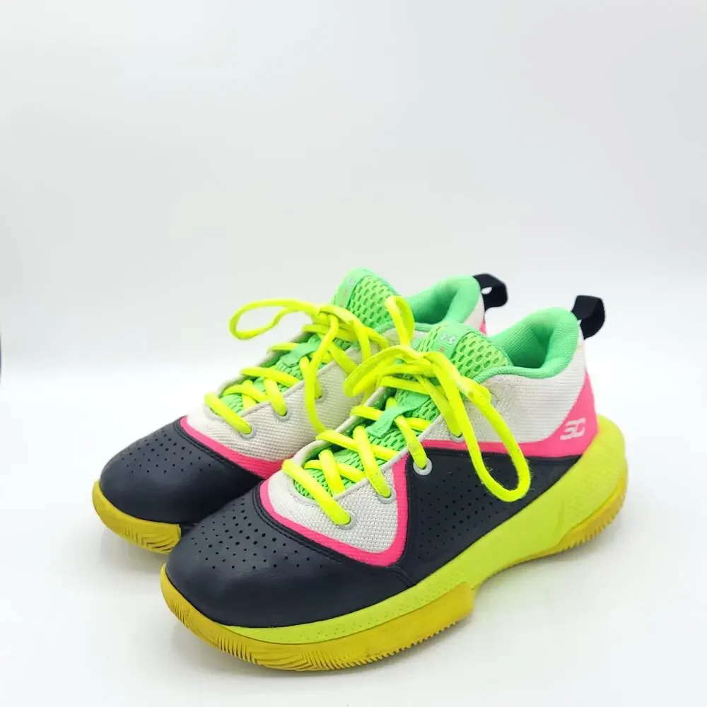 under armour gs sc 3zero iv Kids Size 2.5Y 3023919 -102
